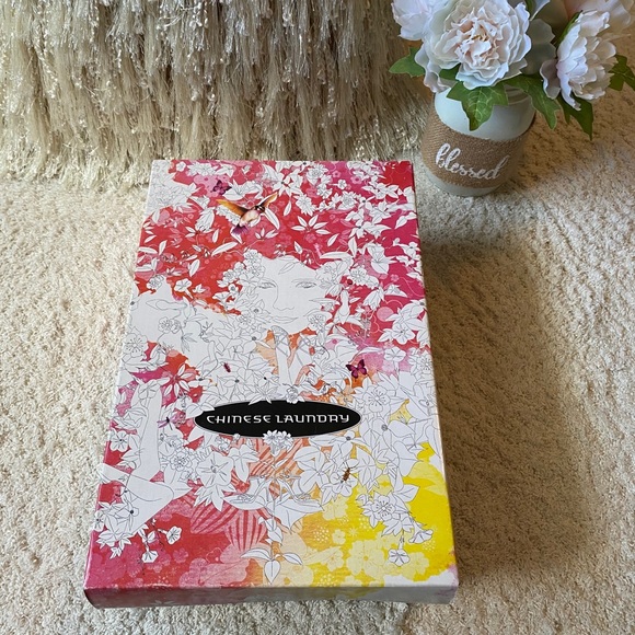 Heels - Picture 2 of 6